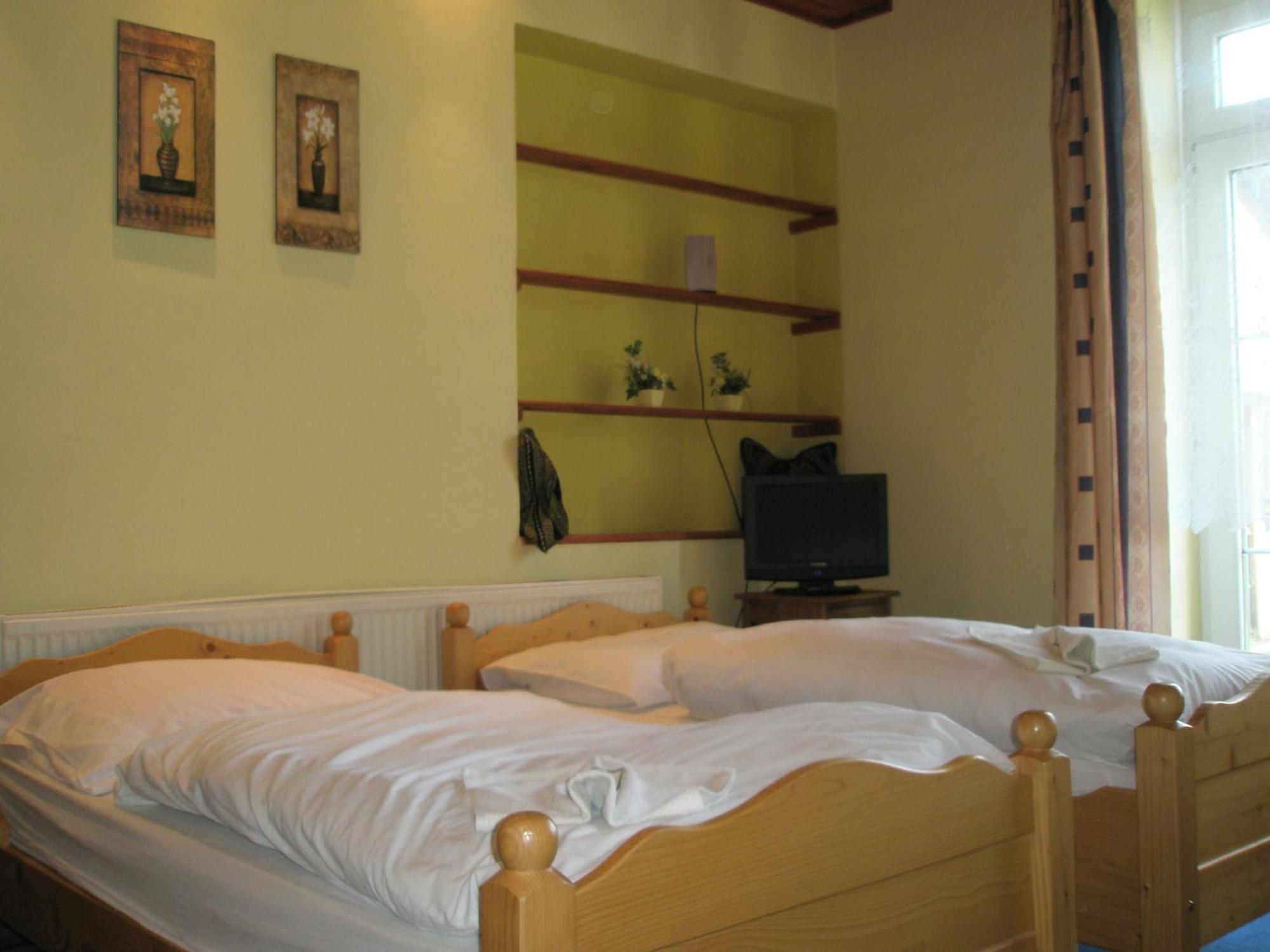 Pension Kozel ริชานี ภายนอก รูปภาพ